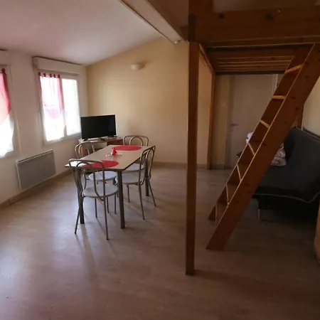 Appart Hotel Cholet Centre Appartamento *